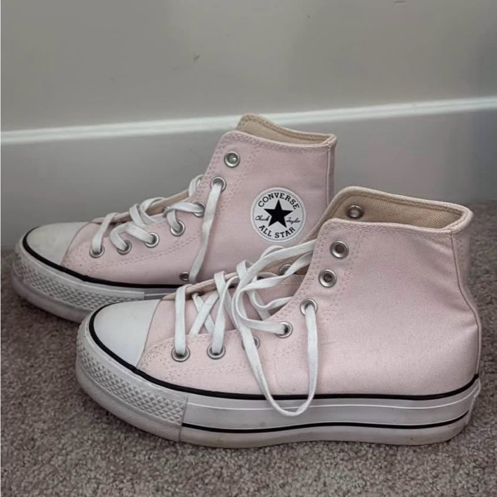 Converse Women's Light Pink High-Top Sneakers